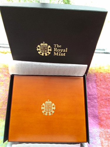 The royal mint - mint, wooden