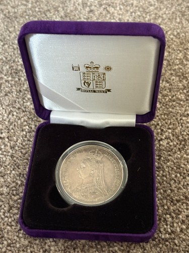 The royal mint crown - royal,
