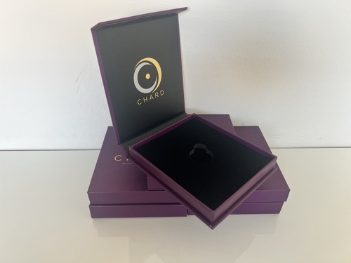 Half sovereign coin box - half,