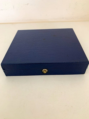 Coin presentation display case - presentation,