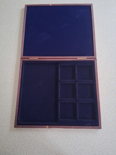 Wooden coin presentation - wooden, box